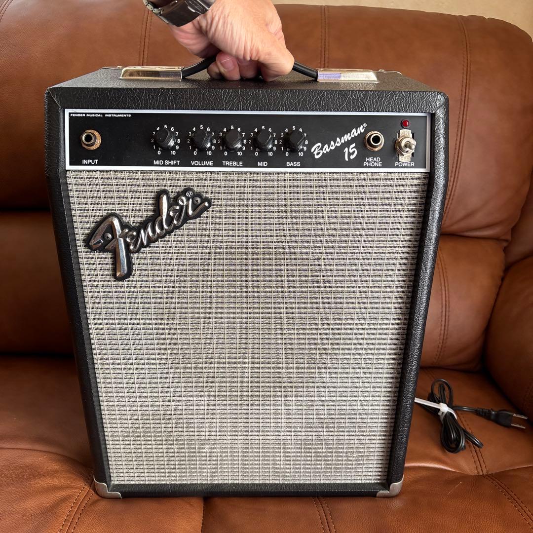 FENDER JAPAN BASSMAN15 ベースアンプ