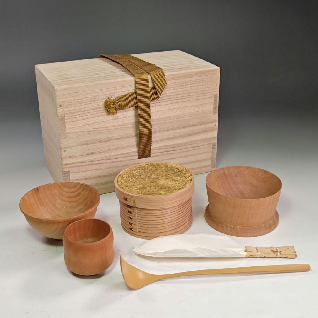 修縁堂】 4器1セット 洒水器 塗香器 食事器 法具 真鍮制の通販はau PAY