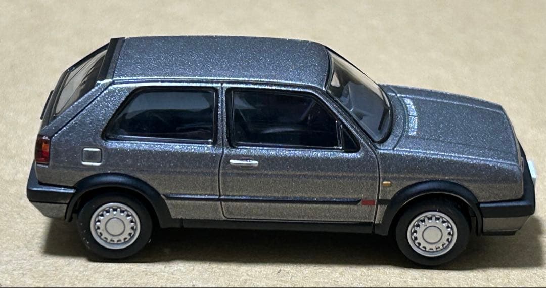 トミカリミテッドヴィンテージネオ フォルクスワーゲン ゴルフⅡ グレー