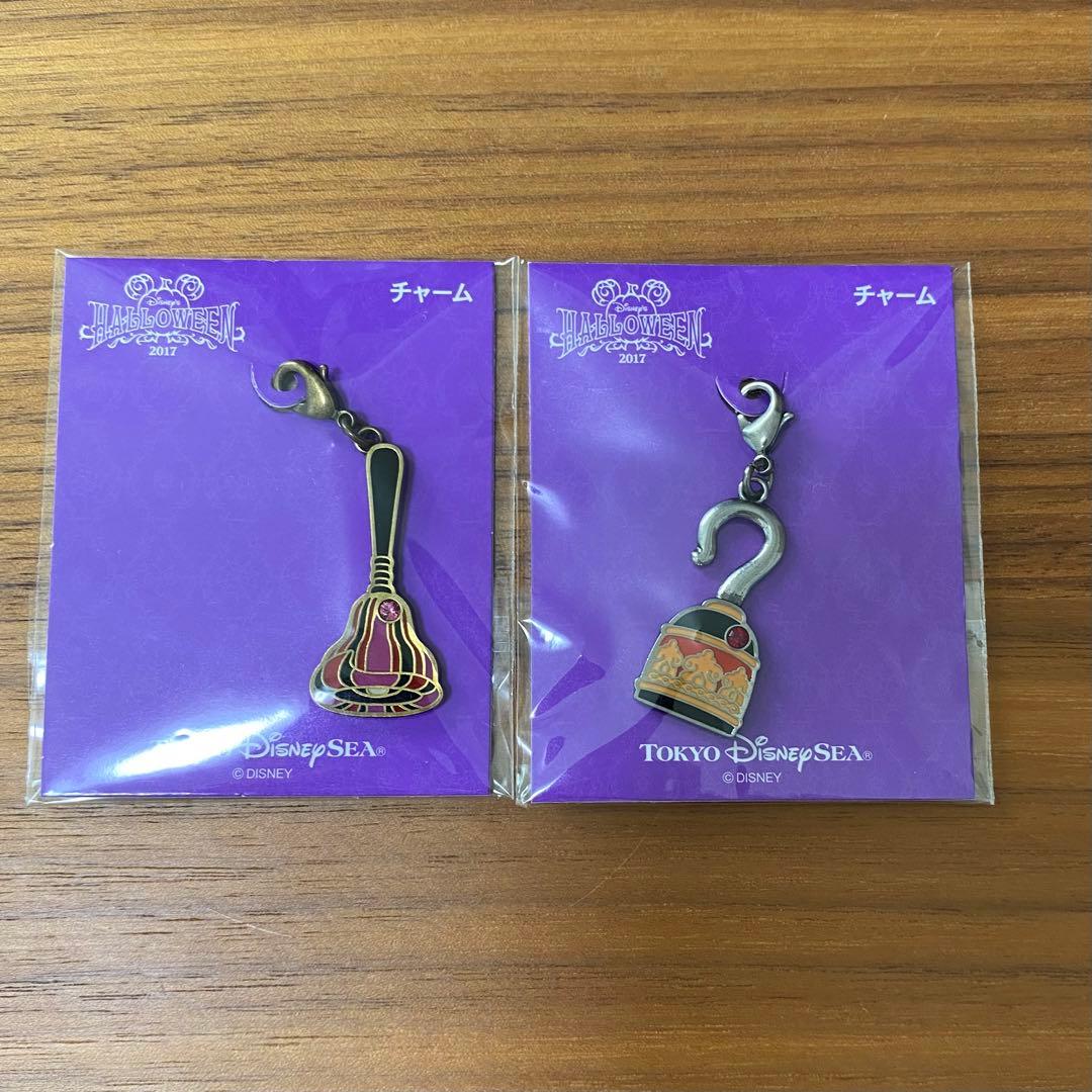 ディズニー ハロウィン ヴィランズ 手下 チャーム 女王 ハデス