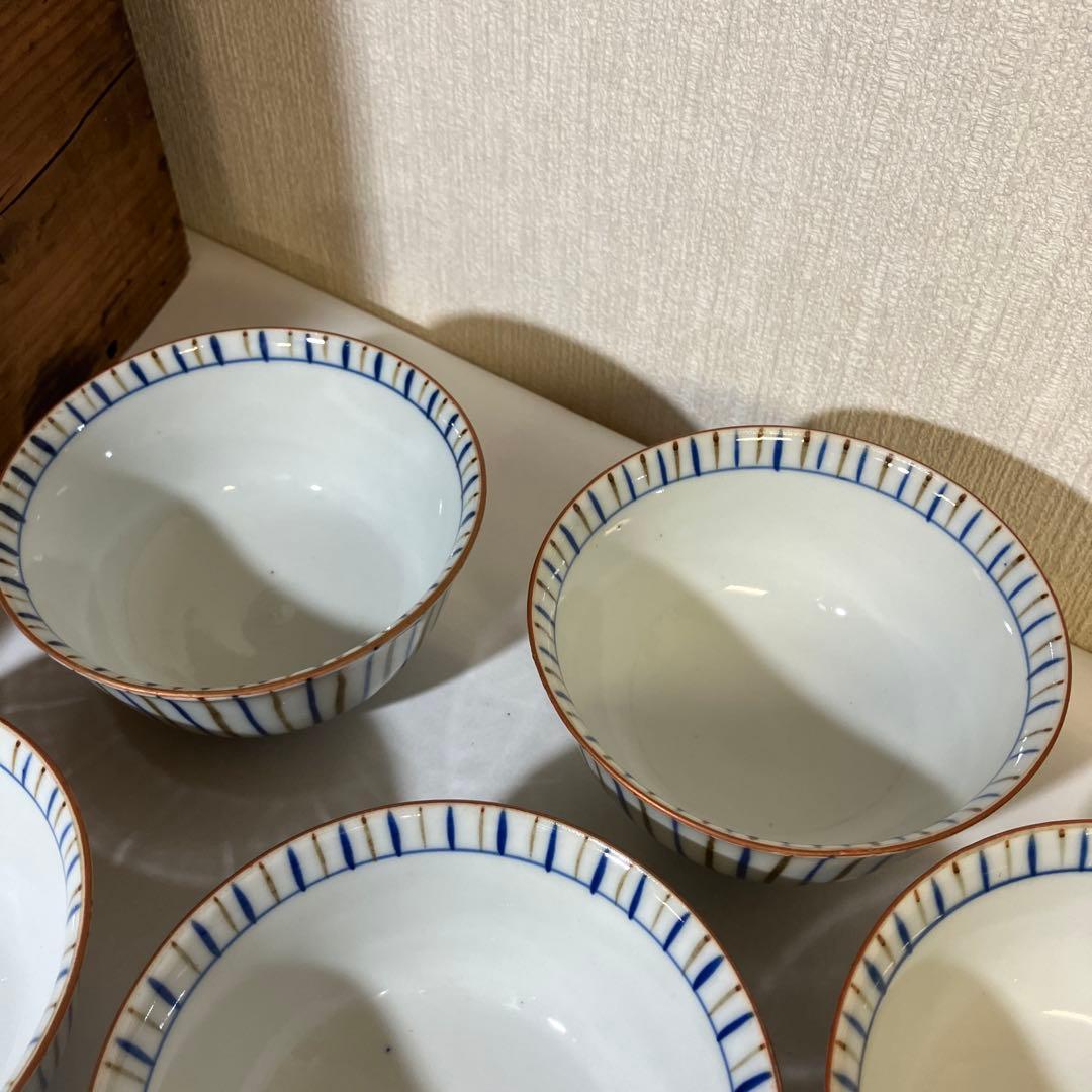 九谷焼骨董蓋付き茶碗７客「赤地金彩麦わら手」