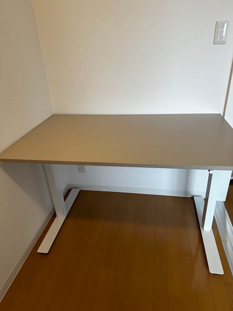 IKEA 昇降テーブル　トロッテン　オフィス　デスク　デスクチェア　ゲーミング