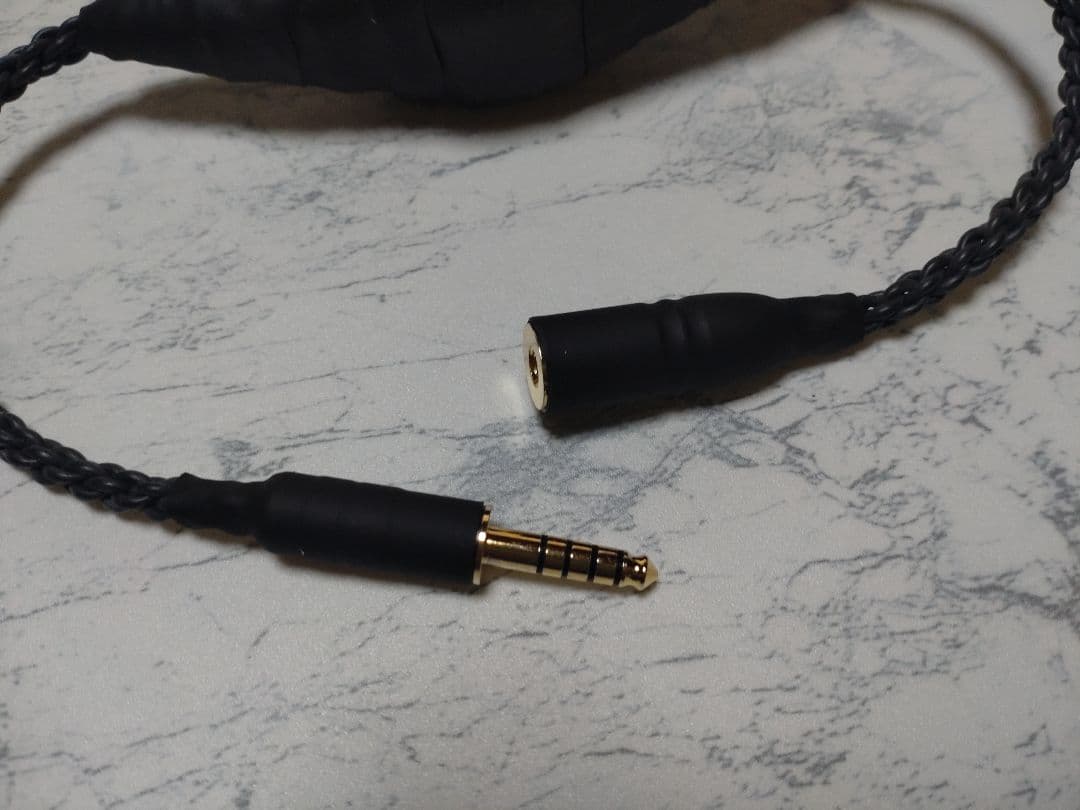 新作】140段式カタパルト搭載 4.4㍉メス-4.4㍉オス 約38cm 黒 - メルカリ