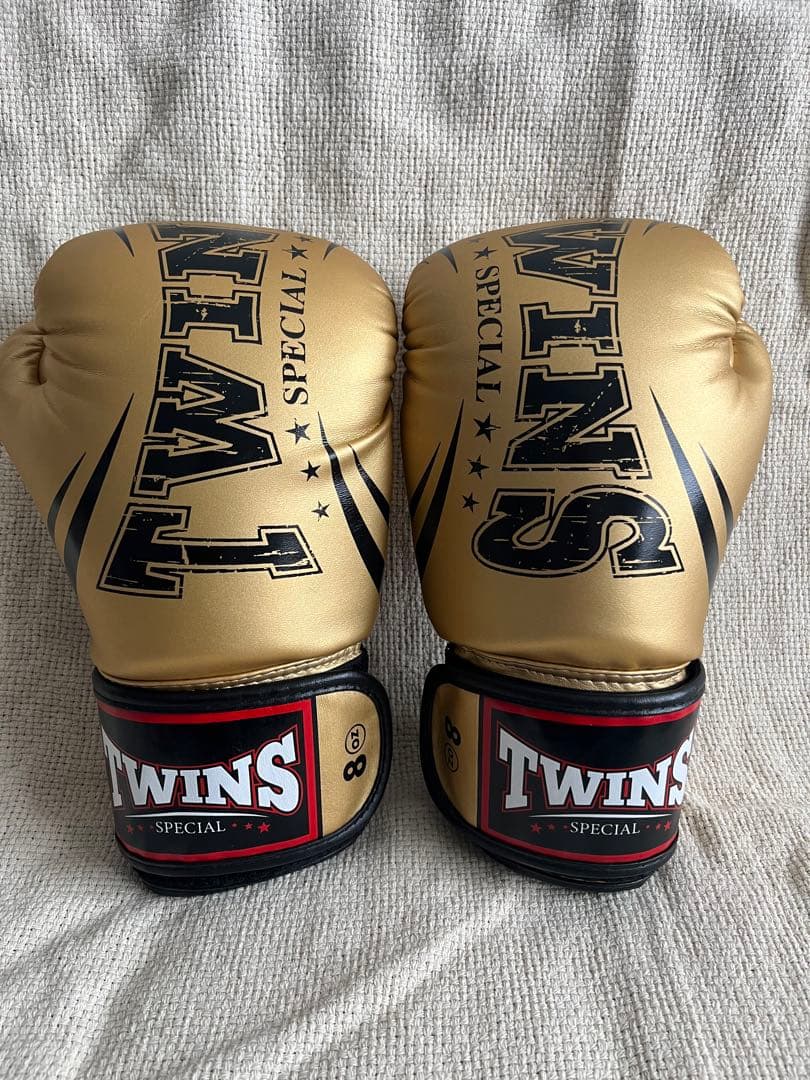 twinsグローブ YOKKAO fairtex windy ウイニング YOKKAOフーディ twins