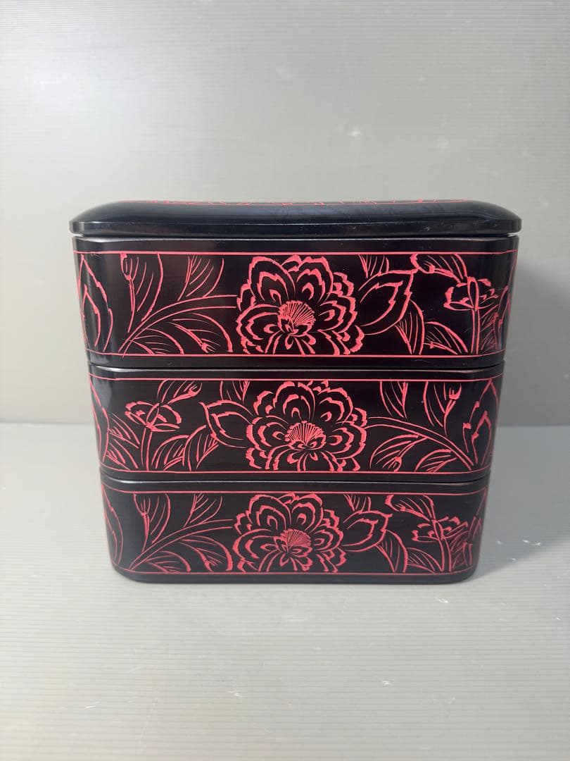 2546 越前塗 骨董 三段重箱 漆 漆器 泥朱 牡丹彫