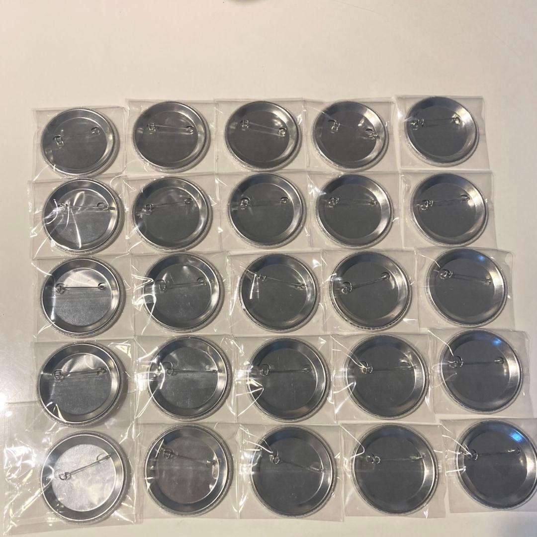 ぐちつぼ 缶バッジ suzuri