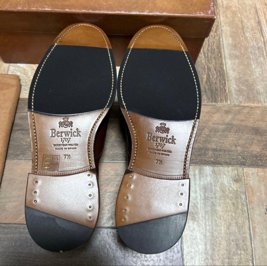 Berwick 1707 ブラウンオックスフォードシューズ