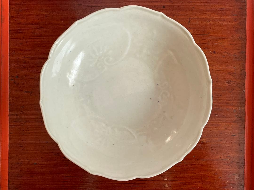骨董　アンティーク　古伊万里　白磁　陽刻　膾皿　深皿　鉢