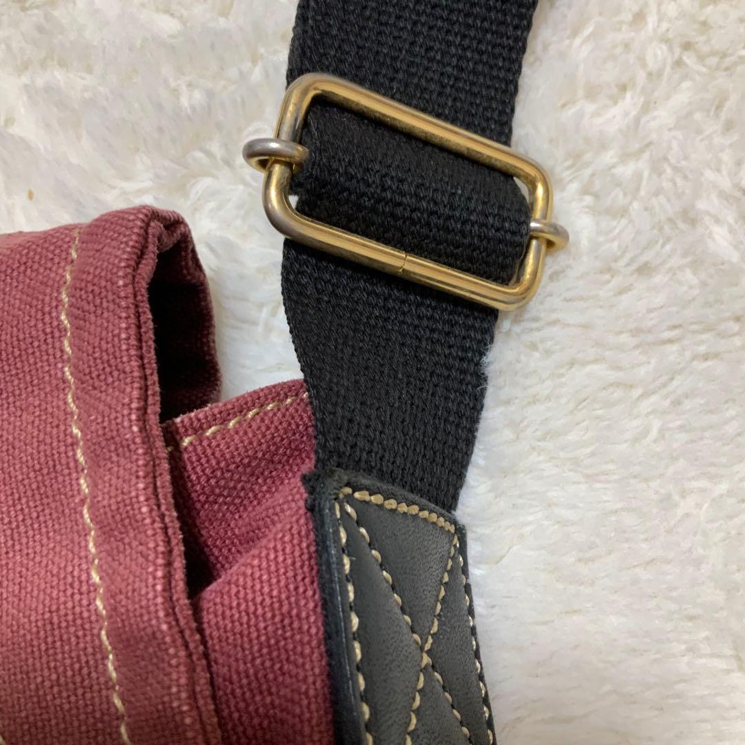 ヴィヴィアンウエストウッド　ショルダー　エッジウェア　キャンバス　赤