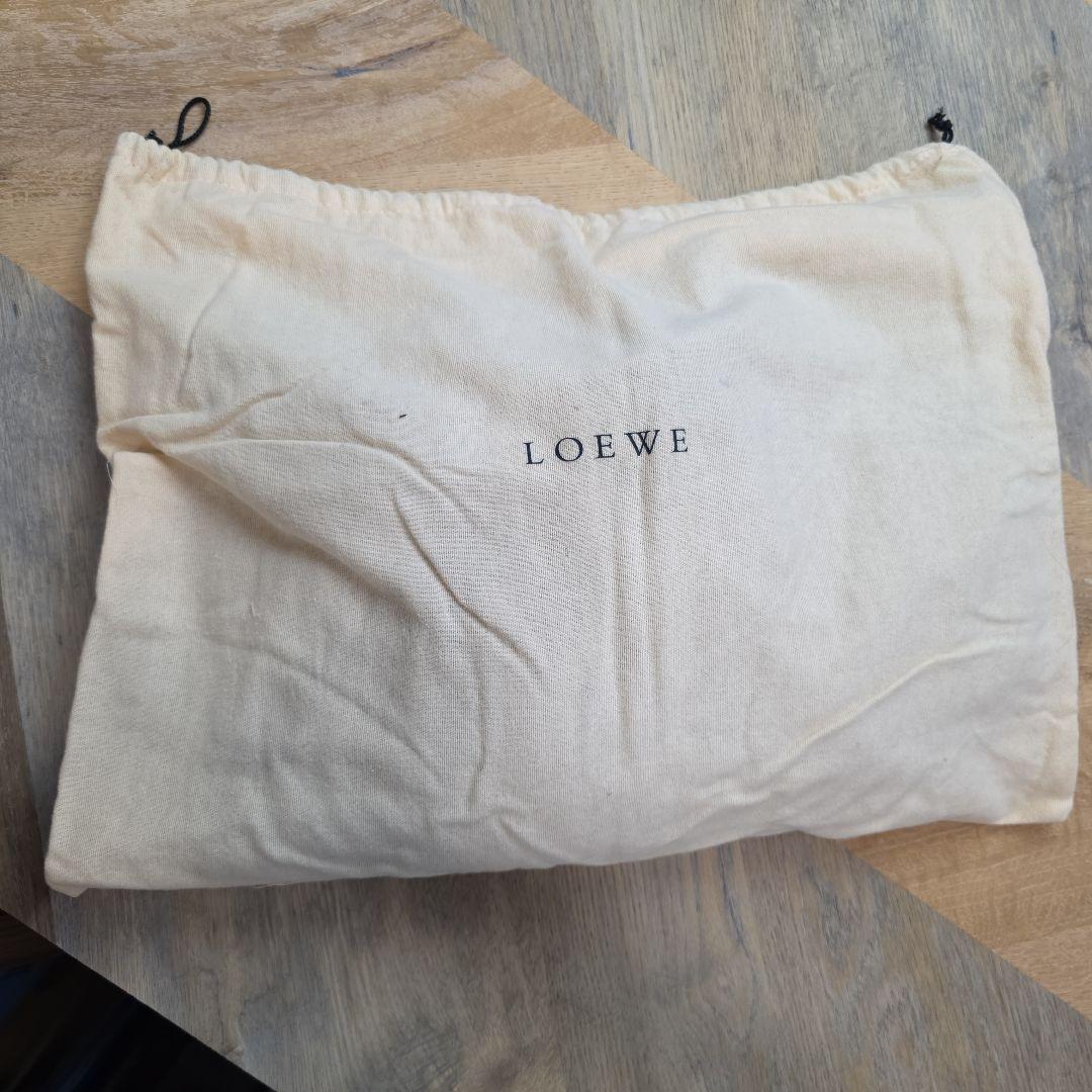 美品　ロエベ　黒いフレアスカート ひざ丈 レザー紐　y16