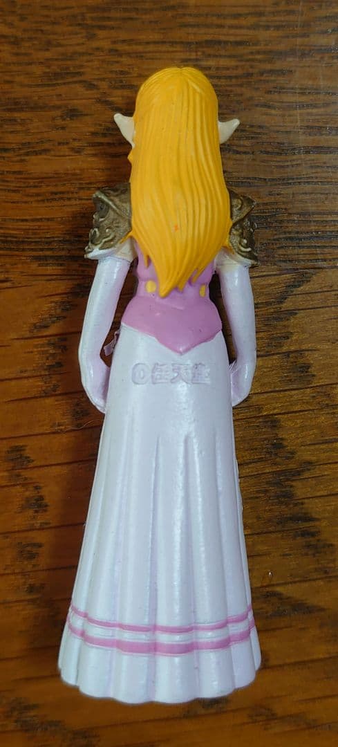 ゼルダの伝説 時のオカリナ ミニリアルフィギュア リンク ✩ ゼルダ姫