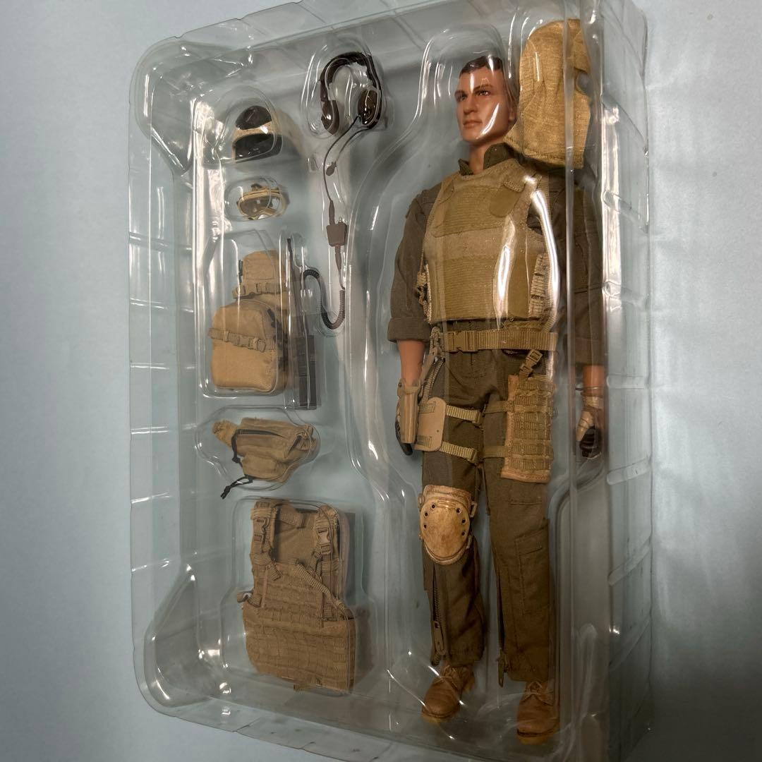 ホットトイズ•USMC II M.E.F