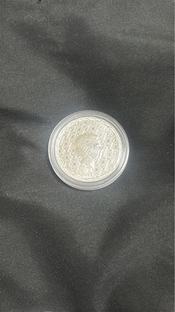 希少】1オンス銀貨 トケラウ銀貨 2022年 希少 - メルカリ