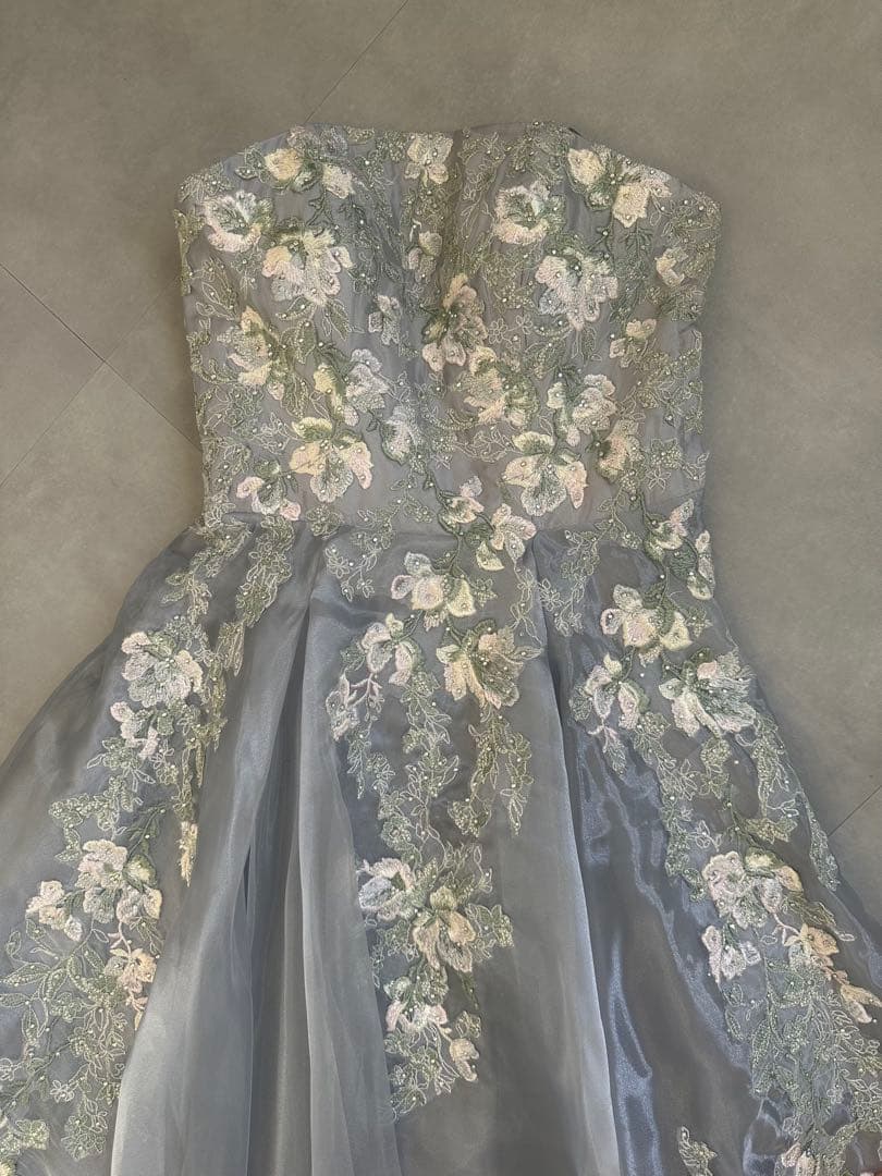 カラードレス　シルバー　グレー　結婚式　TWEED 演奏会ドレス