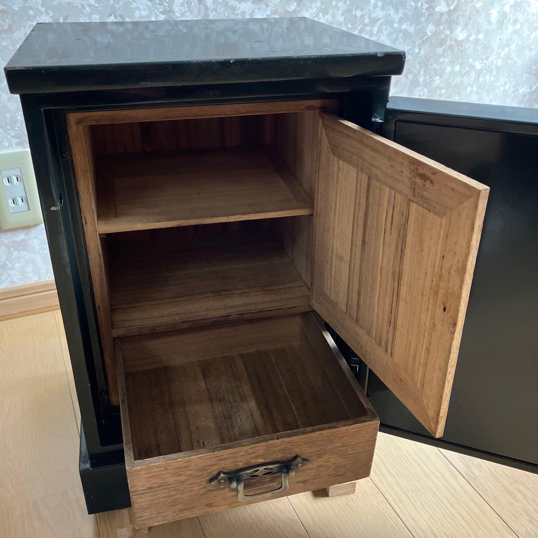 昭和レトロな中型金庫（グリーン色／高45、幅31、奥28㌢／重約