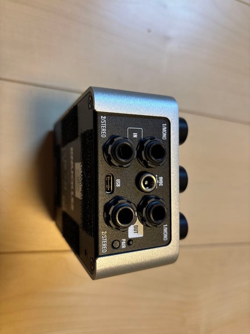 UAFX KNUCKLES エフェクター