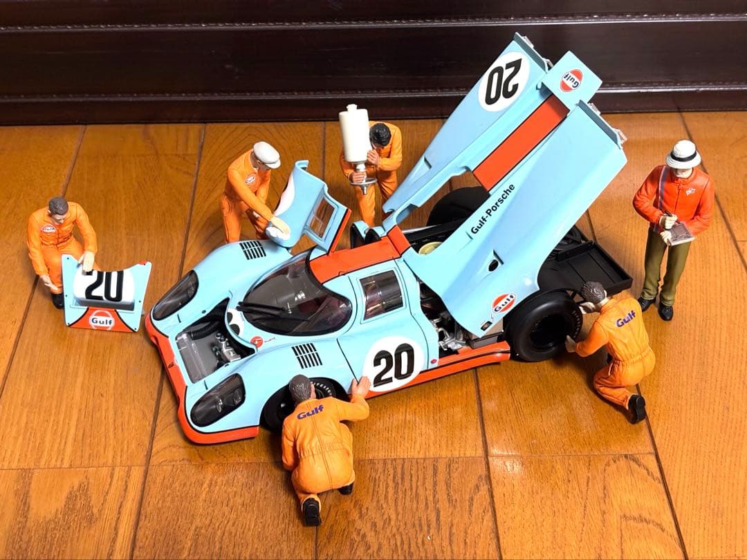 ポルシェ917K 栄光のル.マンアップデート版+Gulf Racingフィギュア ポルシェ917K 栄光のル.マンアップデート版+Gulf Racingフィギュア