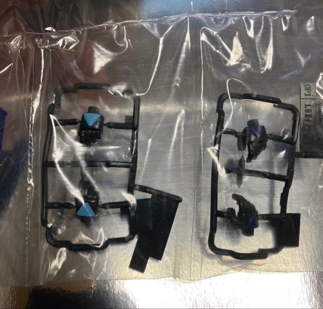 バンダイ ダンボール戦記 LBX Zモード イカロスゼロ & イカロスフォース