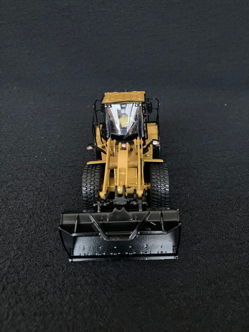 CAT 950M Wheel Loader 1:50 スケール