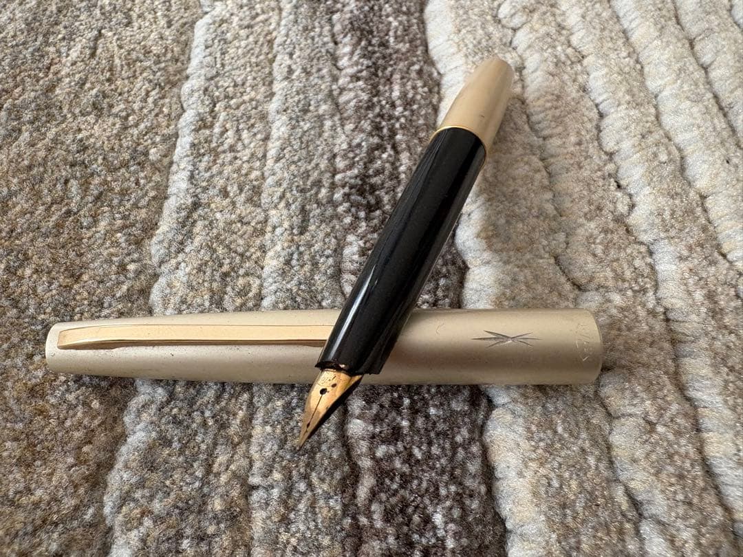 ジャンク品 sailor万年筆8本ボールペン1本 筆ペン1本 10本まとめ