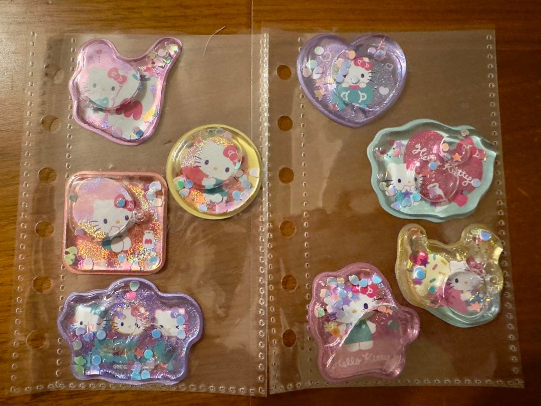 シール帳　完成品　ちいかわ　サンリオ　キティ　たまごっち