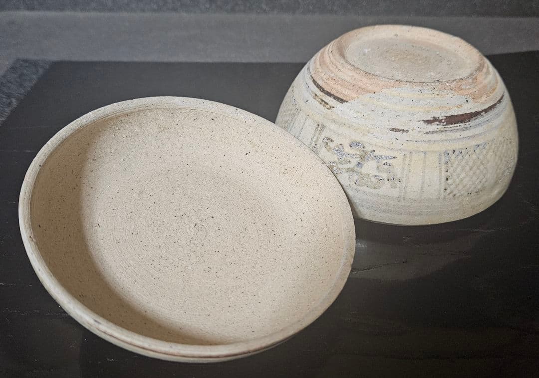 17～18世紀　宋胡録　青花　鉄釉　幾何学文様　蓋物　香炉　香合　合子　茶道具