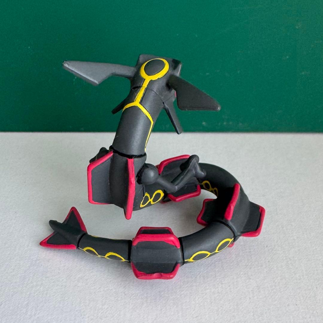 メガレックウザ｜モンコレ｜商品情報｜ポケットモンスター｜タカラ