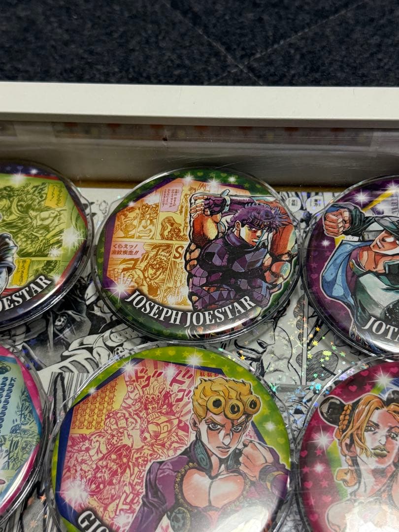 ジョジョの奇妙な冒険 荒木飛呂彦原画展 heroes 缶バッジ　9種類　ケース付