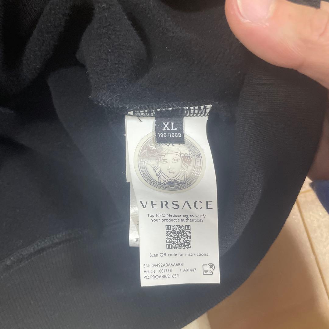 c*i様 VERSACE カレッジフィット パーカー ブラック/ブルー