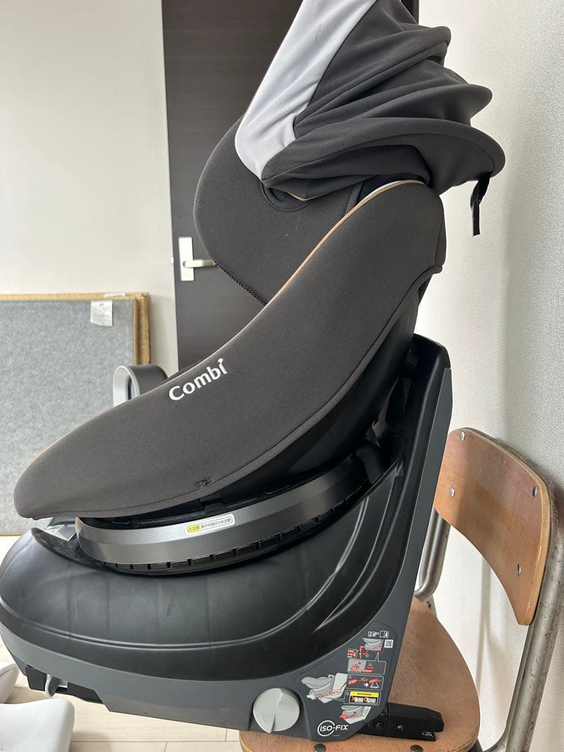 Combi 回転式チャイルドシート クルムーヴスマート ISOFIXシリーズ