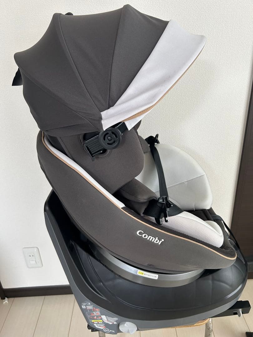 Combi 回転式チャイルドシート クルムーヴスマート ISOFIXシリーズ