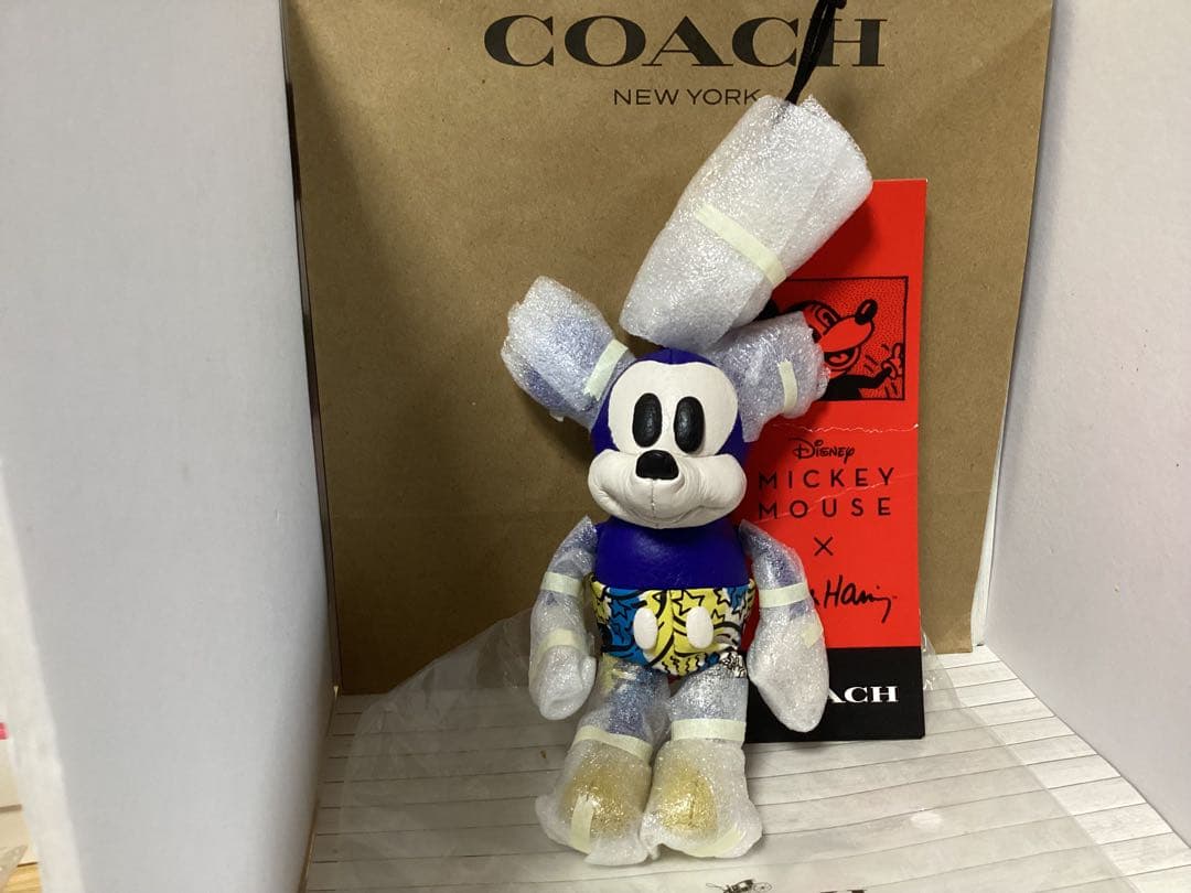 未使用保存袋タグ付きDisneyxCOACH ミッキーぬいぐるみ本物キーホルダー