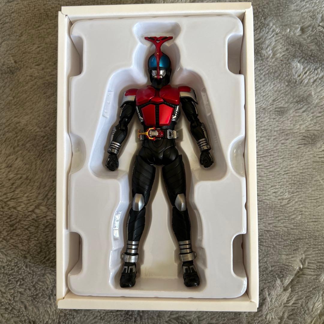カ*）様 BANDAISHFiguarts仮面ライダーカブトライダーフォーム真骨