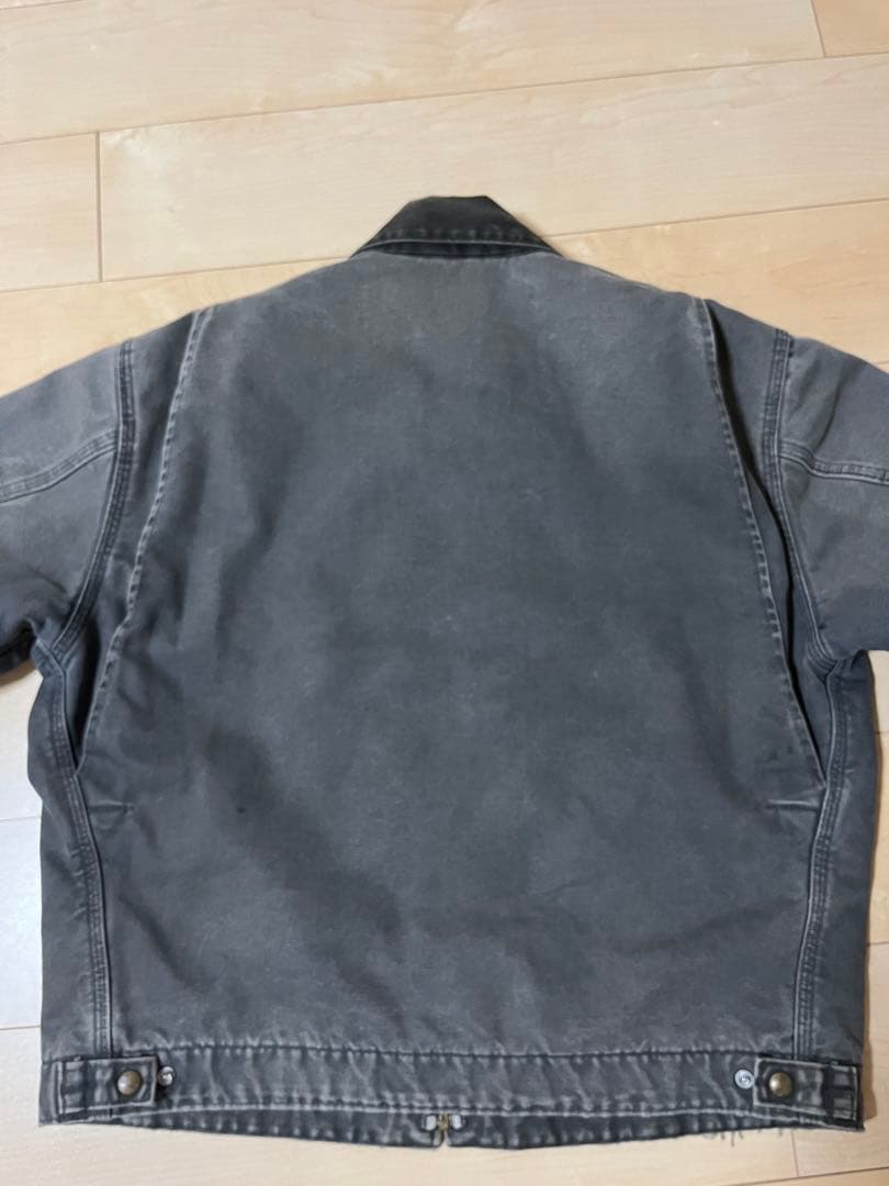 Carhartt ブラック フェード デトロイトジャケット