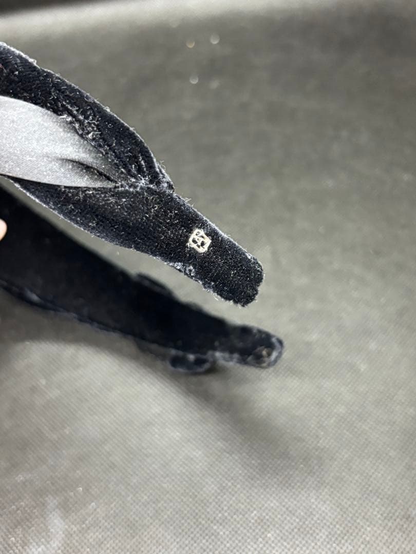 【Alexandre de Paris】美品！カチューシャ　ブラック　ベロア