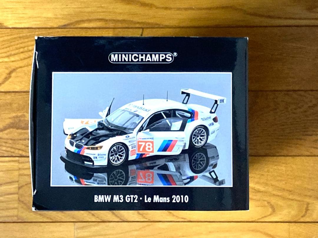 BMW M3 GT2 Le Mans 2010ミニカー 1/18