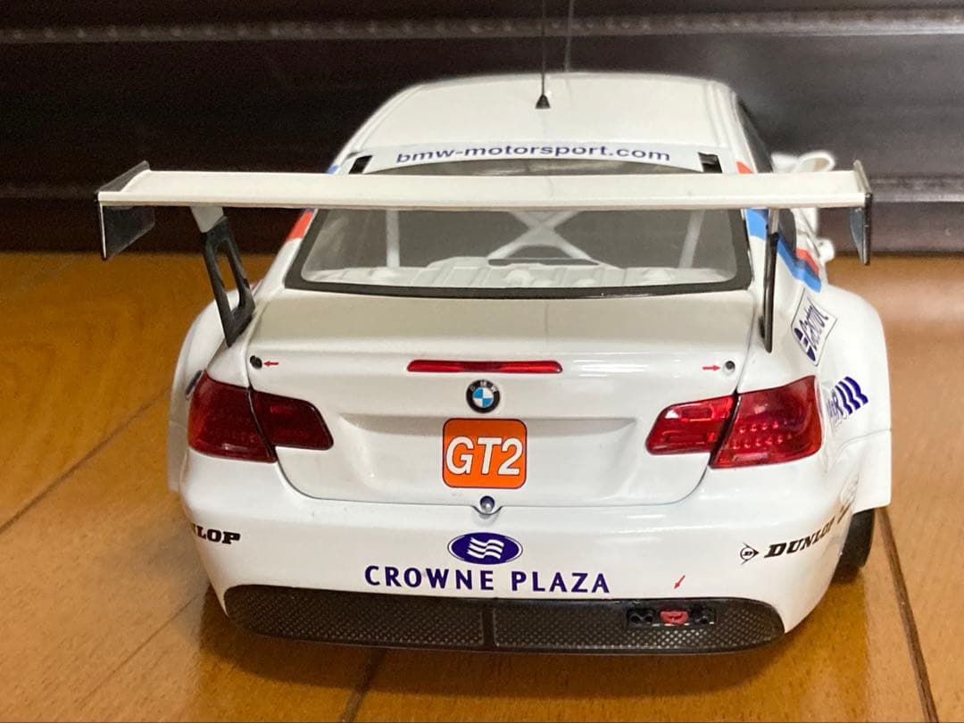 BMW M3 GT2 Le Mans 2010ミニカー 1/18