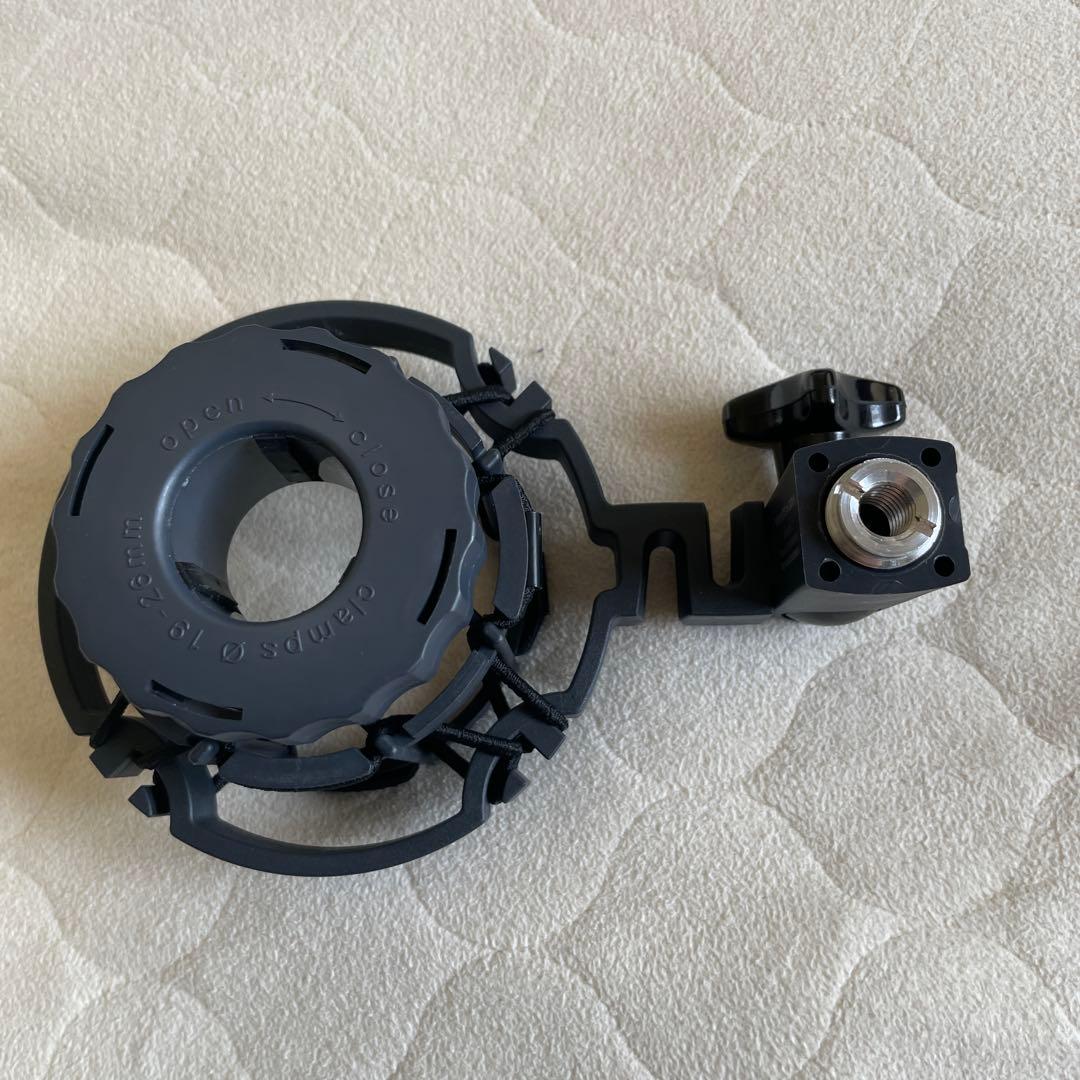 AKG C214 コンデンサーマイク 新品同様