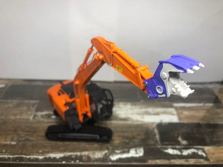 HITACHI ZAXIS 200 ユンボ ショベルカー　カスタム　小割り
