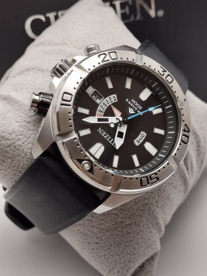 人気モデル　シチズン　プロマスター　ダイバー機能　電波ソーラー　H112