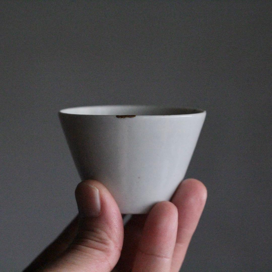 小ぶりな 古伊万里 ちょこ 盃 ぐい呑み 酢猪口 古美術 古道具 アンティーク