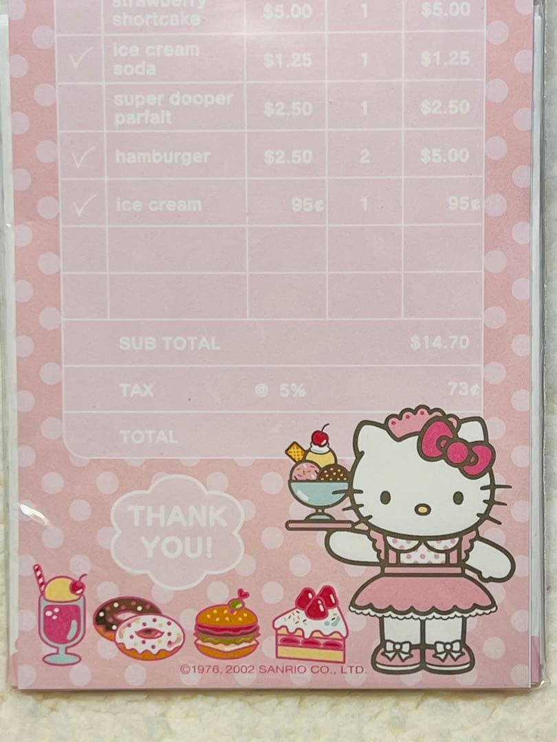 激レア•希少品‼︎ サンリオ　2002 ウェイトレスキティ　レターセット