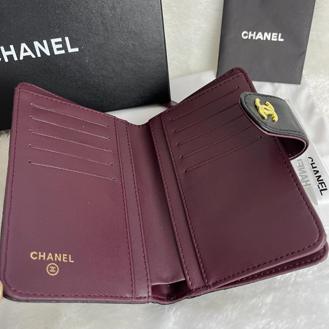 CHANEL キルティング 二つ折り財布 ブラック