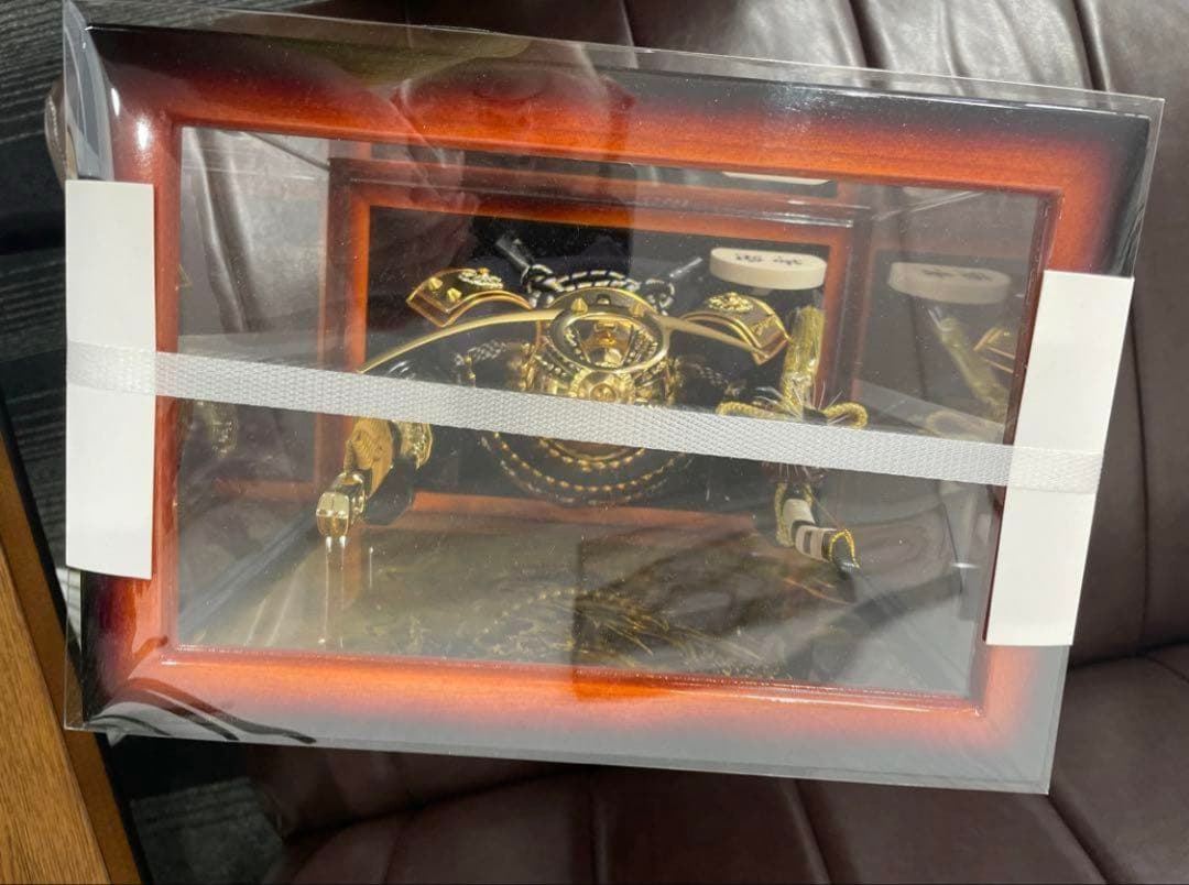 未開封未使用品　五月人形 アクリル 王朝塗 ケース入り 5号 上杉謙信 兜飾り