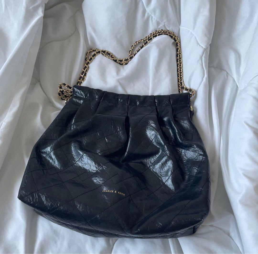 CHARLES & KEITHDuoドゥオブレードチェーンハンドルホーボーバッグ