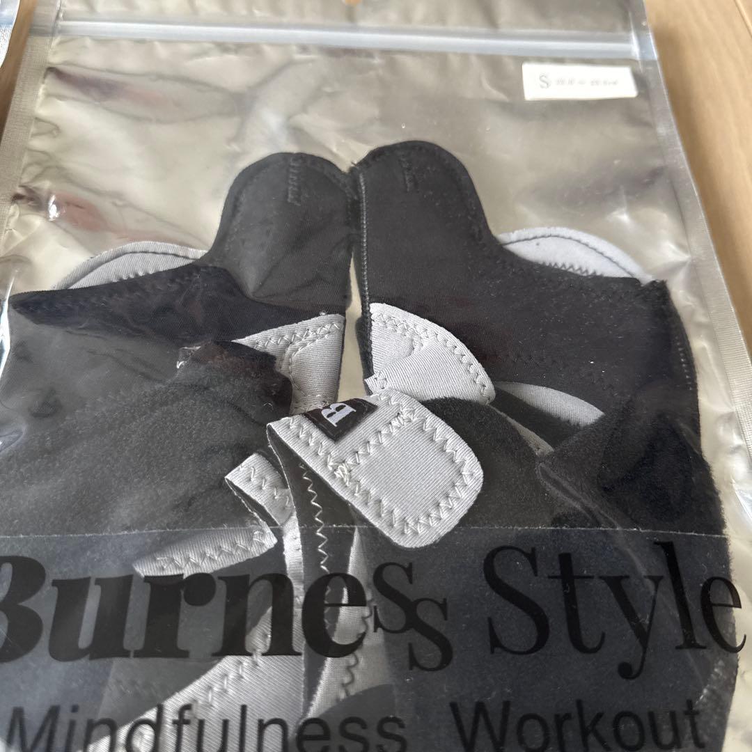 新品未使用②】バーネススタイル グローブ シューズ Sサイズ