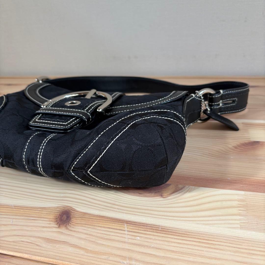 未使用級　Coach Soho Signature Black Bag