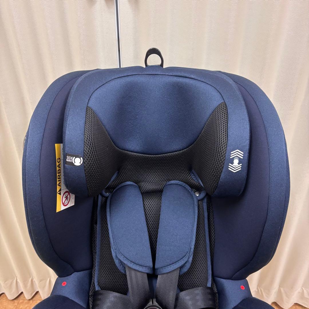 クリーニング済　☆美品☆　ネビオ　ターンピット　ISOFIX　ネイビー　回転可能