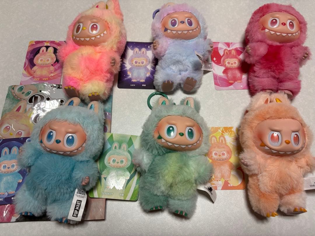 ラブブ LABUBU Big into Energy ポップマート エナジー