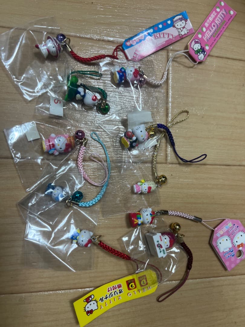 ご当地キティ日本•海外ver.